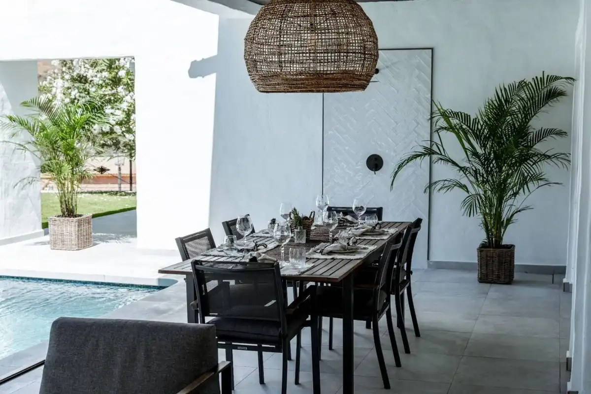Comedor de Casa o chalet de alquiler en Estepona con Aire acondicionado, Jardín privado y Terraza