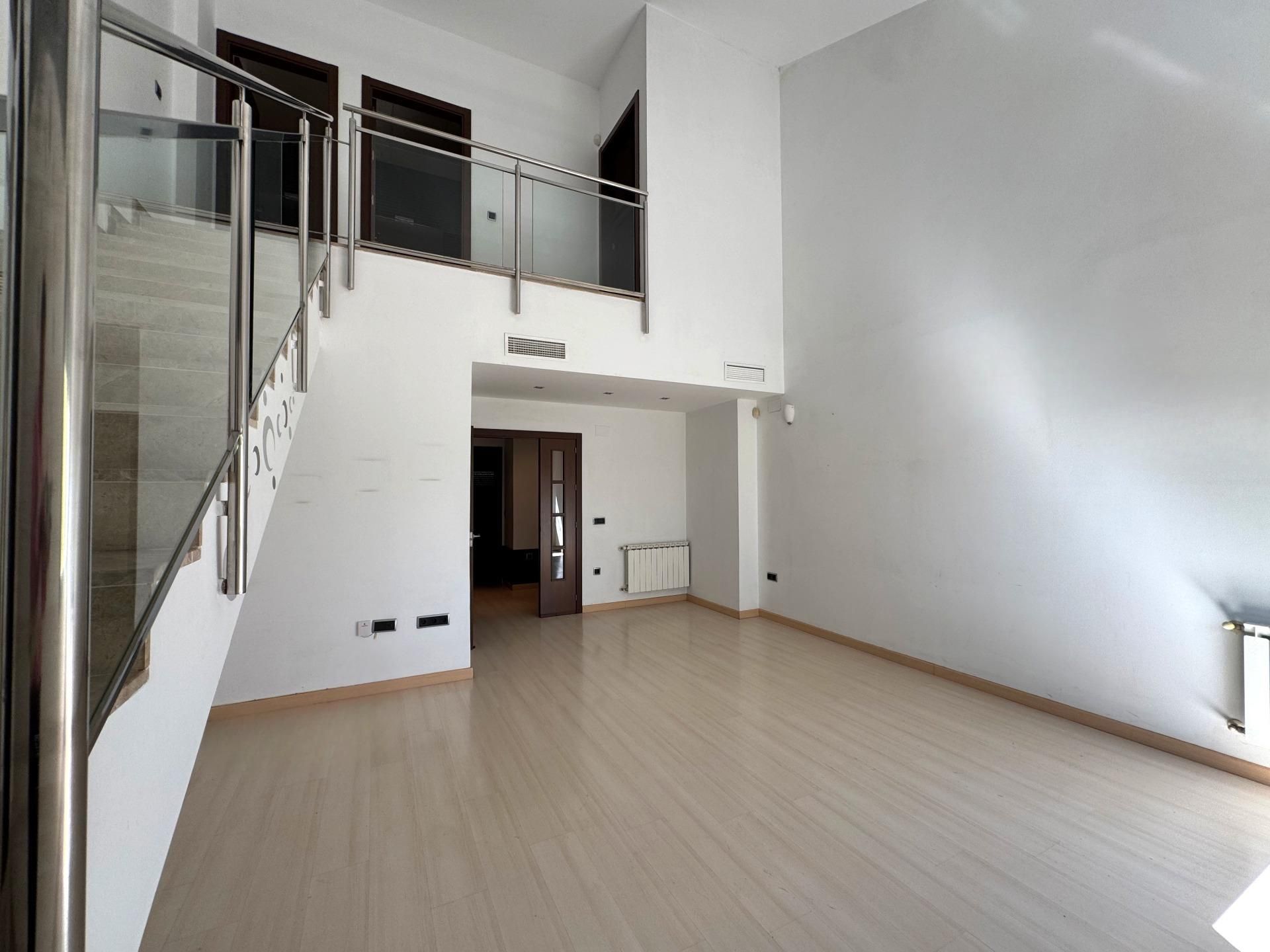 Duplex for sale in Badajoz Capital  with Air Conditioner, Heating and Terrace