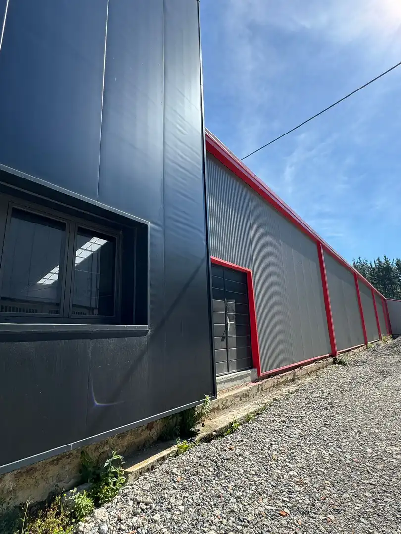Vista exterior de Nau industrial en venda en Abadiño  amb Alarma