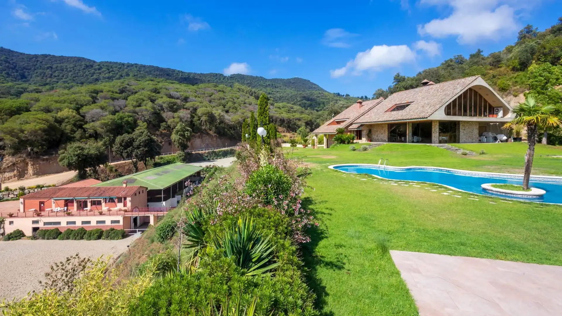 Garden of Houses for sale in Sant Andreu de Llavaneres  with Air Conditioner, Heating and Private garden