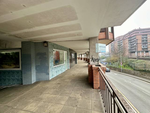 Local comercial en Alquiler en Beasain