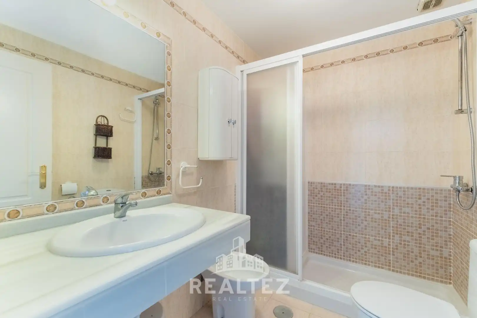 Badezimmer von Einfamilien-Reihenhaus zum Verkauf in El Puerto de Santa María mit Terrasse, Möbliert und Balkon