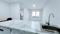 Kitchen of Flat to rent in  Madrid Capital  with Oven