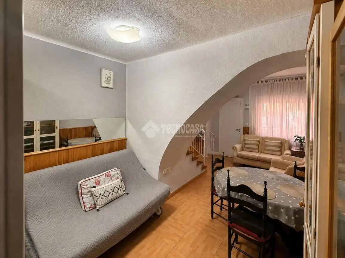 Piso en venta en Madrid con Aire acondicionado, Terraza y Amueblado