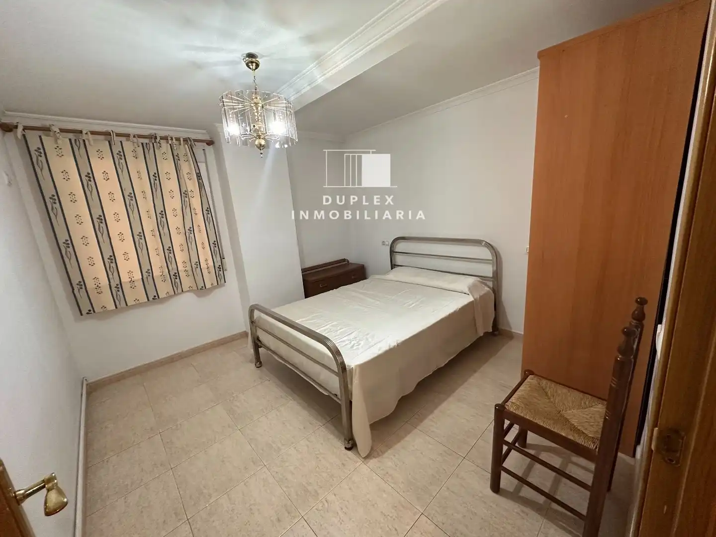 Schlafzimmer von Wohnung zur Miete in Cuenca mit Heizung, Terrasse und Möbliert