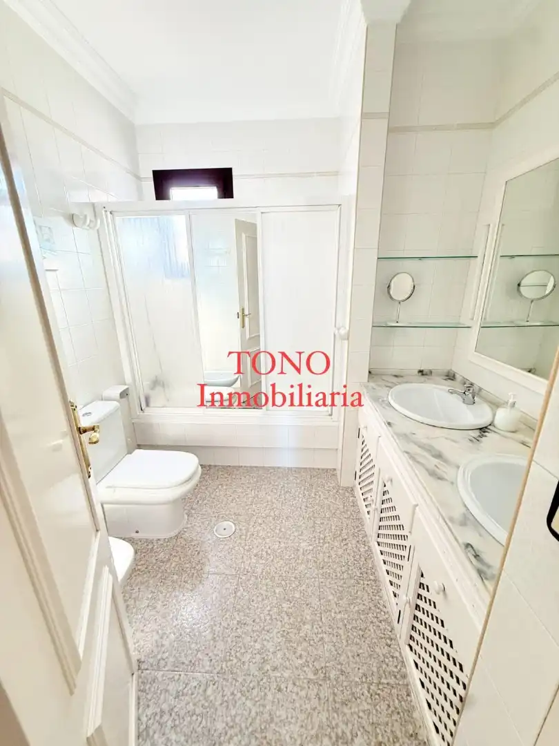 Detached house with terrace for sale in Calle Adriano 12, imagen 21