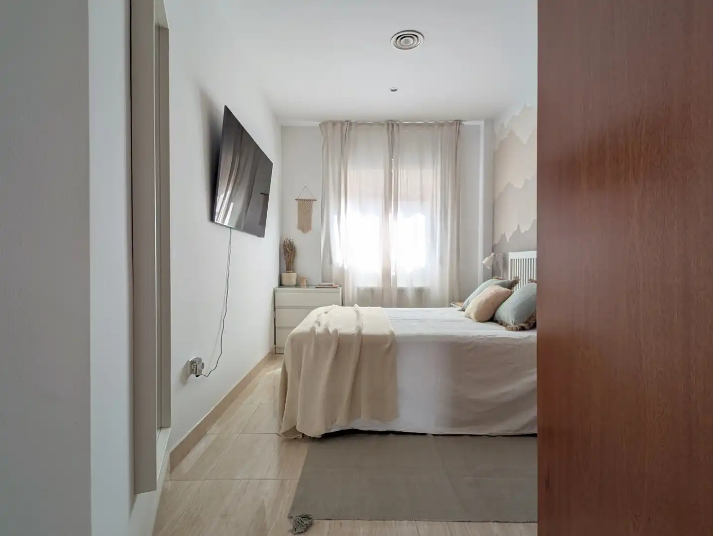 Schlafzimmer von Erdgeschoss zum Verkauf in Mataró mit Klimaanlage, Heizung und Terrasse