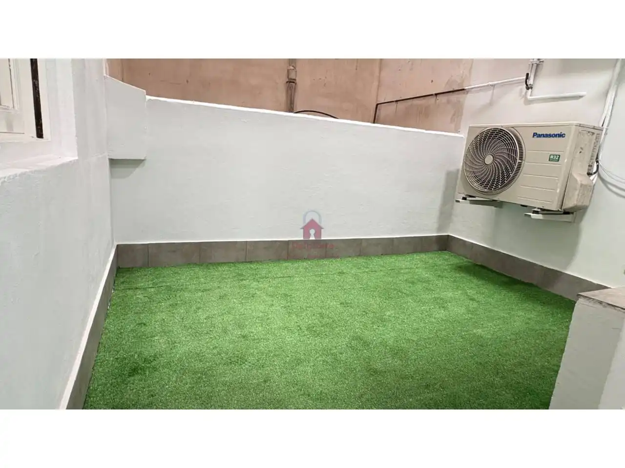 Terrace of Flat for sale in Terrassa  with Air Conditioner, Parquet flooring and Balcony