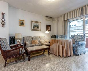 Living room of Flat for sale in  Granada Capital  with Terrace and Balcony