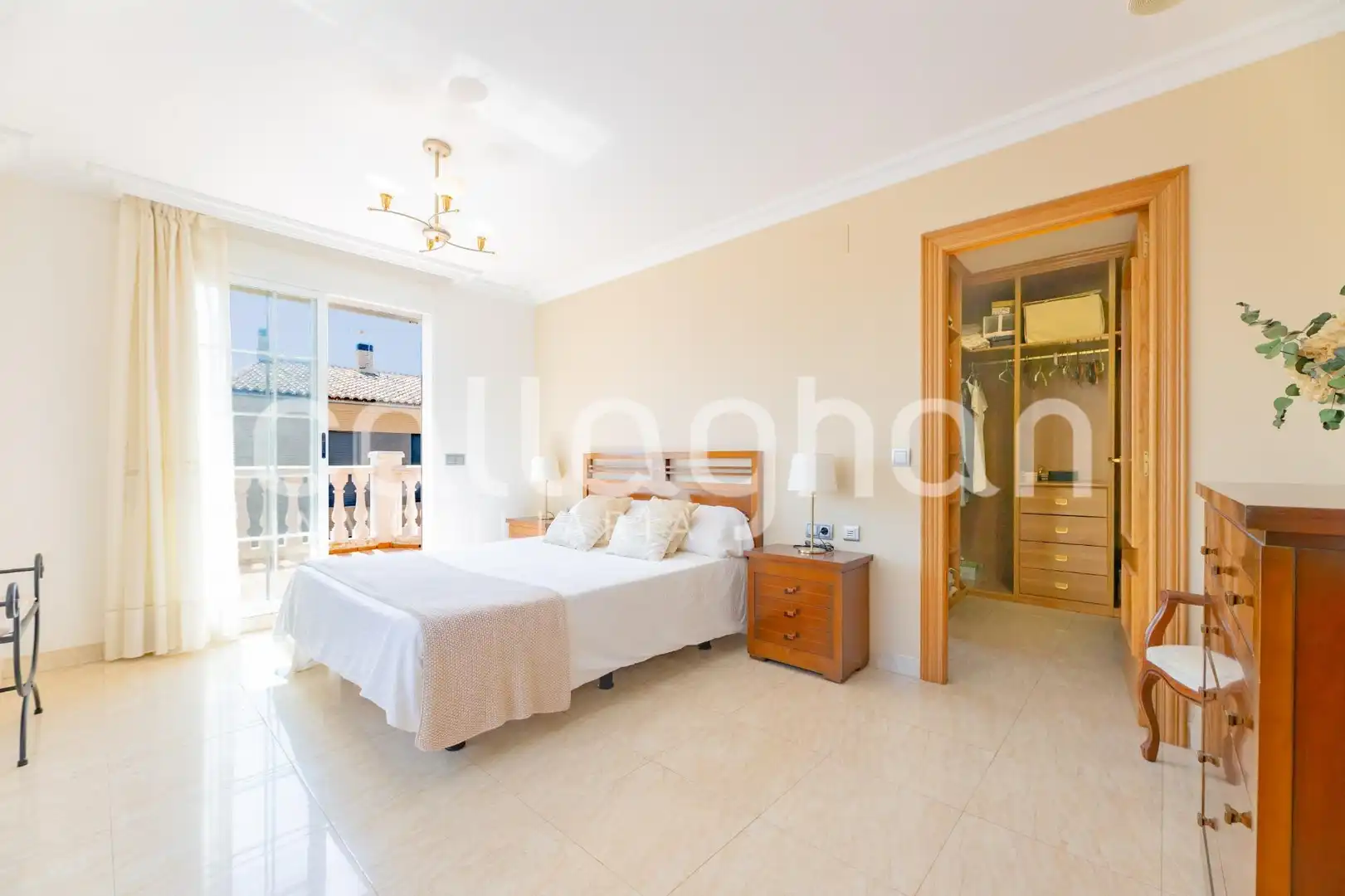 Dormitori de Casa o xalet en venda en Sagunto / Sagunt amb Calefacció, Jardí privat i Terrassa