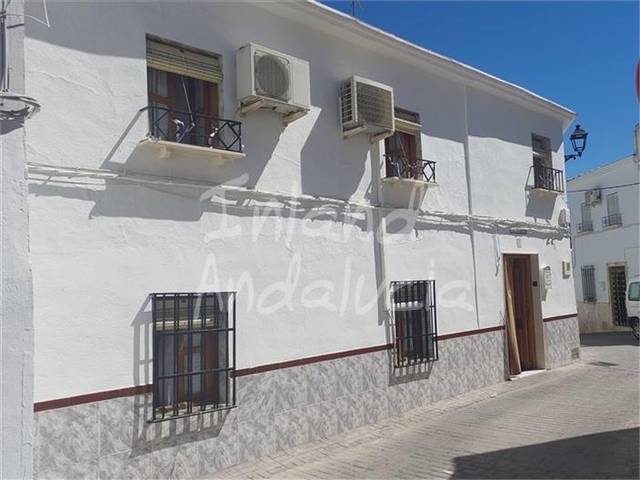 Casa adosada en Venta en Fuente-Tójar