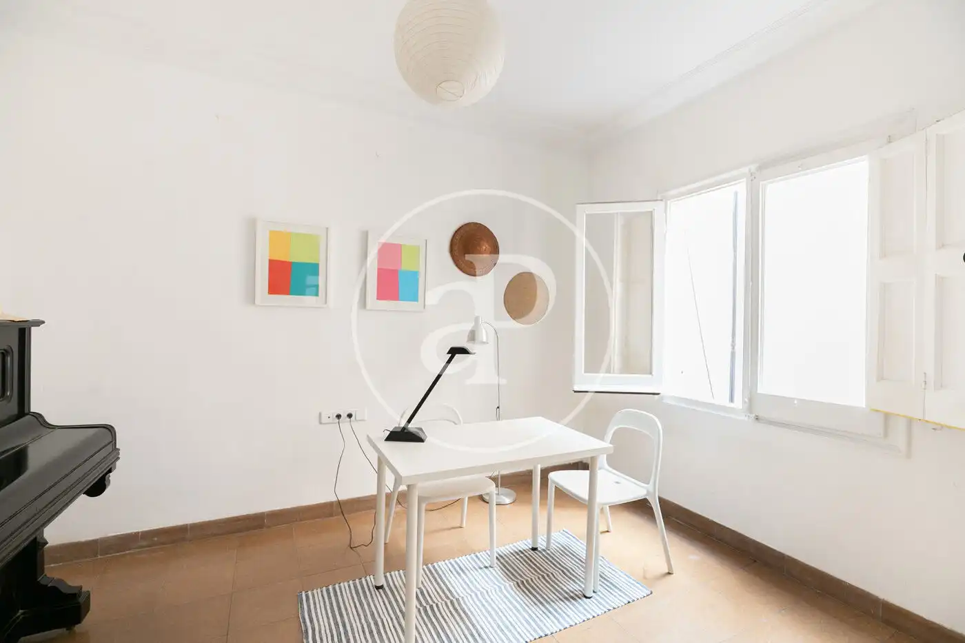 Wohnung zum Verkauf in Barcelona mit Klimaanlage, Heizung und Terrasse