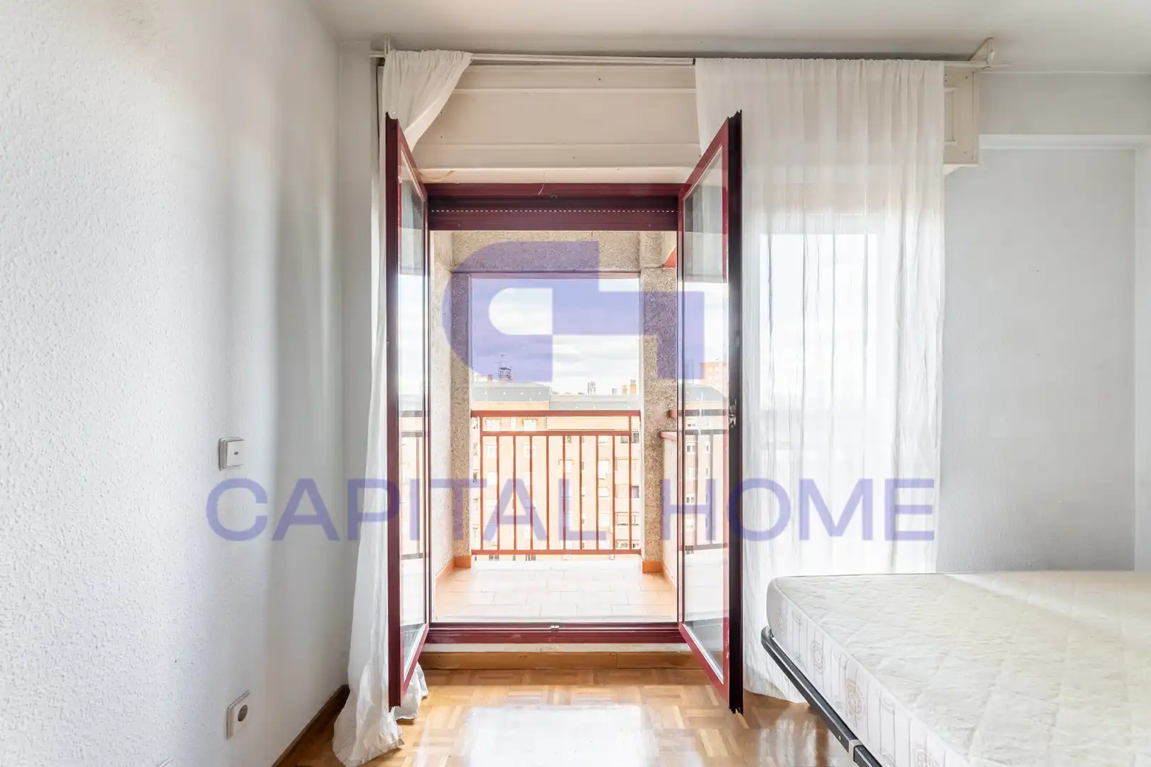 Terraza de Estudio en venta en Madrid con Parquet y Terraza