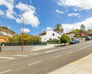 Vista exterior de Casa o xalet en venda en Santa Brígida amb Jardí privat, Traster i Alarma