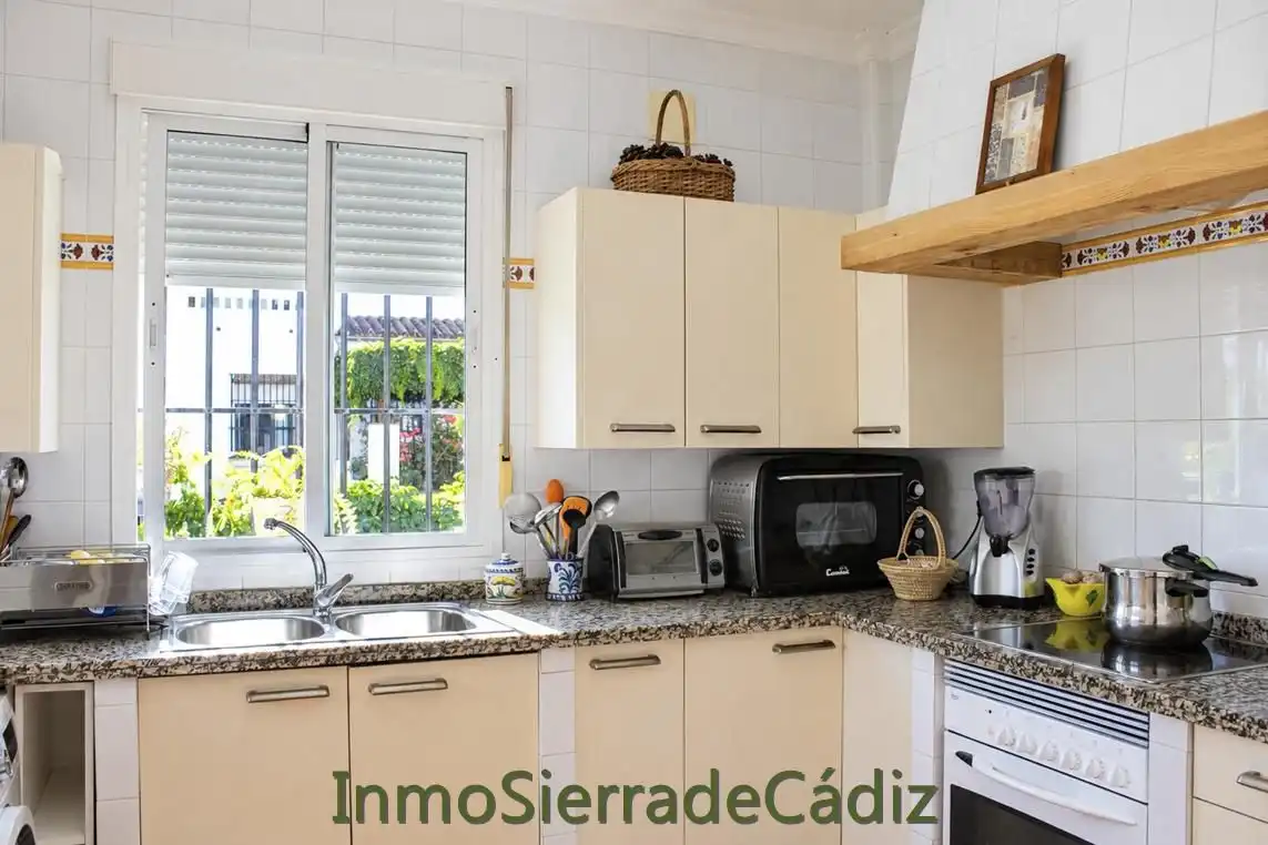 Cuina de Casa o xalet en venda en Zahara, Cádiz