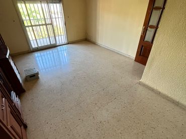 Flat with lift for sale in Paseo de la Copla