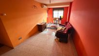 Flat for sale in Reyes Católicos, imagen 2