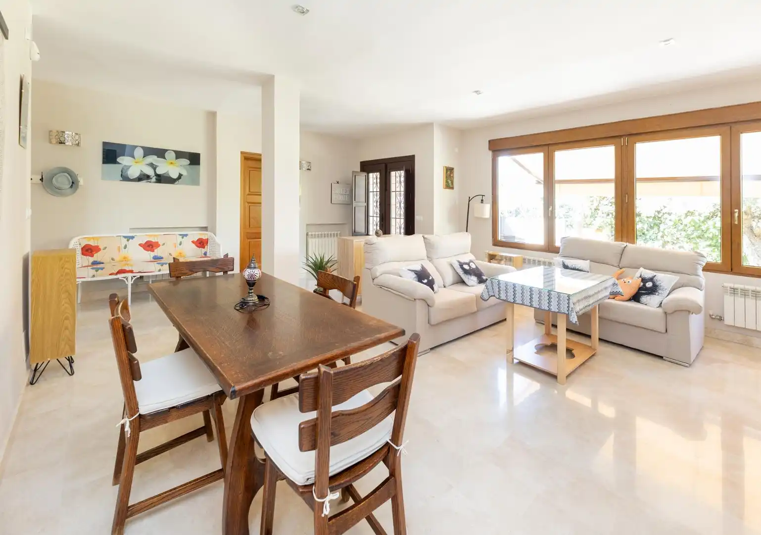 Esszimmer von Haus oder Chalet zum Verkauf in Albolote mit Klimaanlage, Heizung und Privatgarten