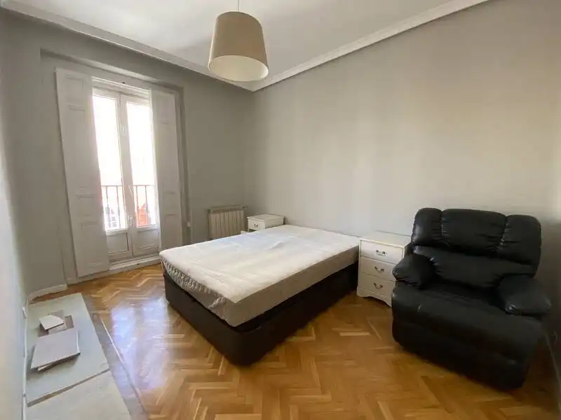 Flat for rent in FUENCARRAL , Trafalgar