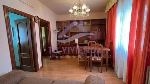 Foto 3 de Piso en venta en Calle Cigueña, Pajarillos Bajos, Valladolid Capital