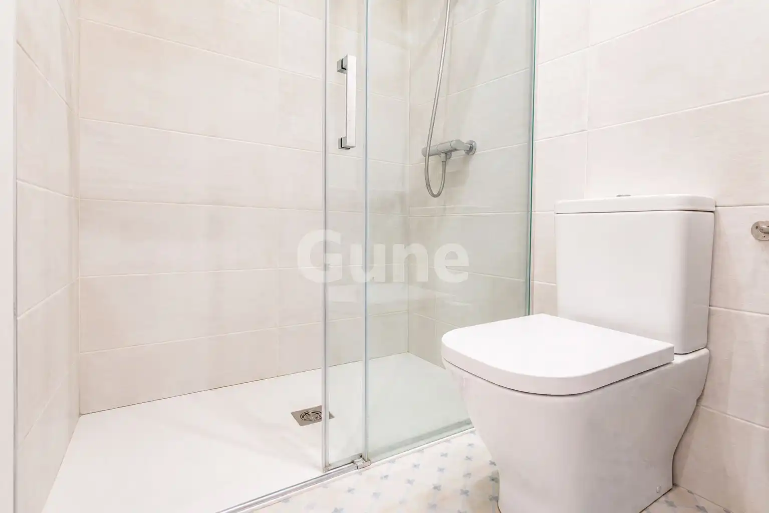 Baño de Piso en venta en Beasain con Calefacción