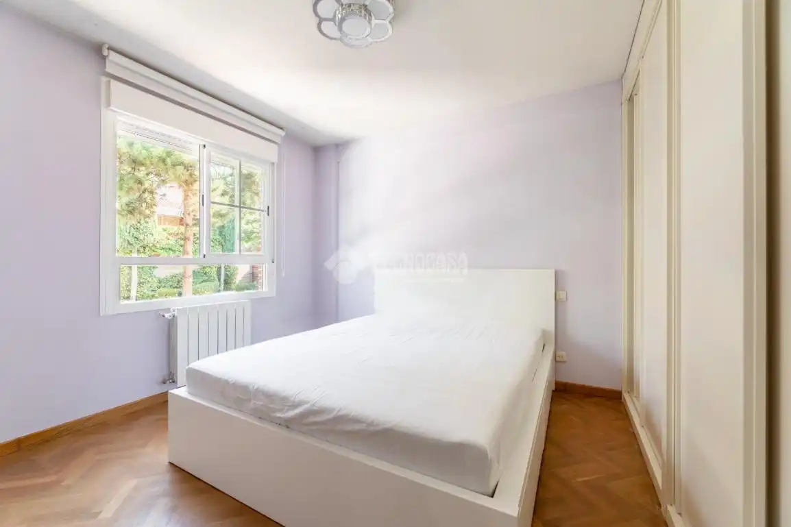 Bedroom of Detached homes for sale in Majadahonda  with Heating and Terrace