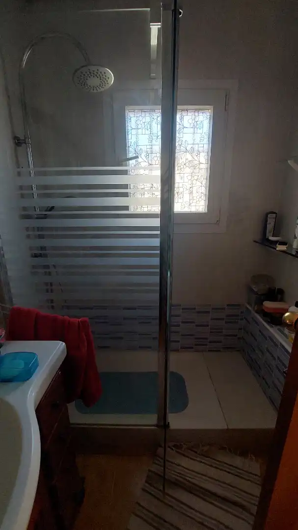 Badezimmer von Haus oder Chalet zum Verkauf in La Manga del Mar Menor mit Klimaanlage, Privatgarten und Terrasse