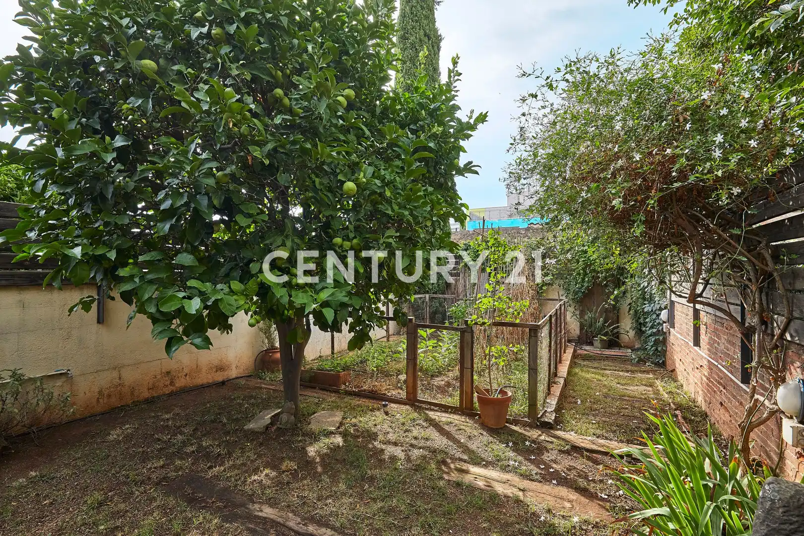 Reihenhaus mit Garten zum Verkauf in Horta - Guinardó, imagen 4