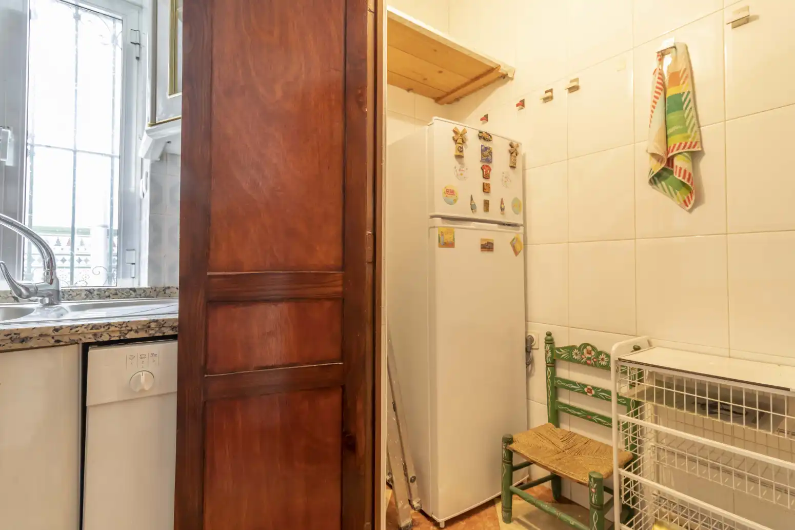 Cuina de Casa adosada en venda en Villanueva del Río y Minas amb Aire condicionat, Terrassa i Balcó