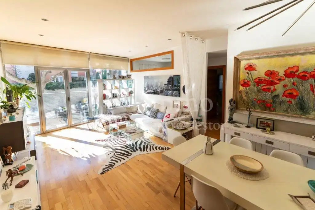 Sala de estar de Dúplex en venta en Lleida con Aire acondicionado, Calefacción y Parquet
