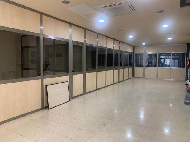 Local comercial en Alquiler en Centre
