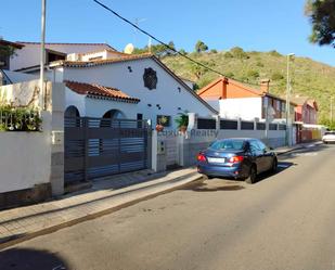 Vista exterior de Casa o xalet en venda en Las Palmas de Gran Canaria amb Terrassa