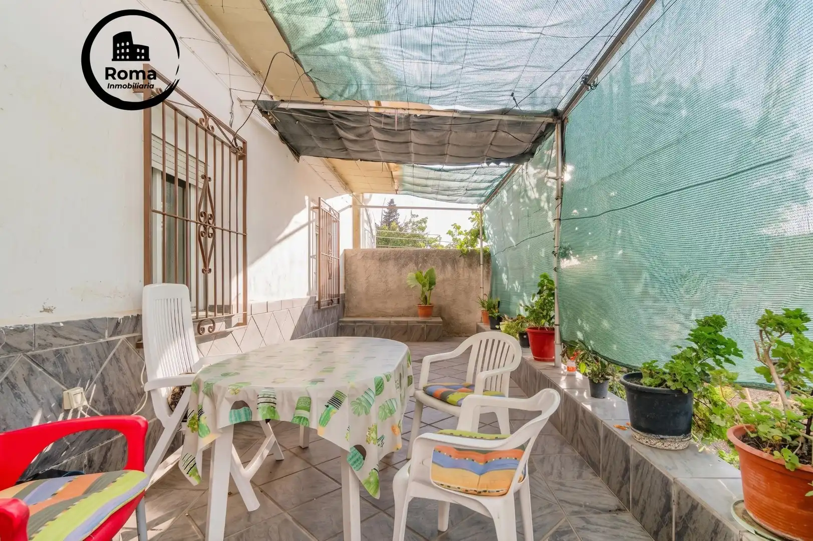 Casa amb terrassa en venda a Barrio de la Vega, imagen 4