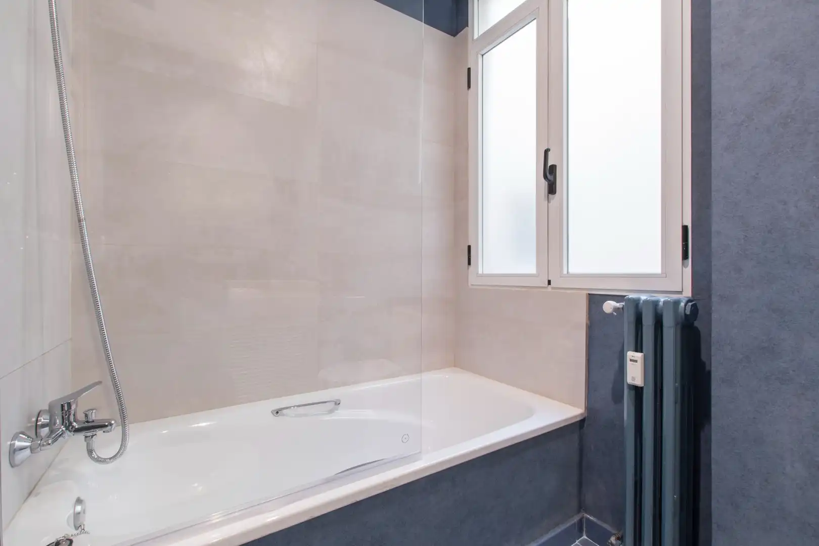 Flat with terrace to rent in Calle de Ferraz 31, imagen 11