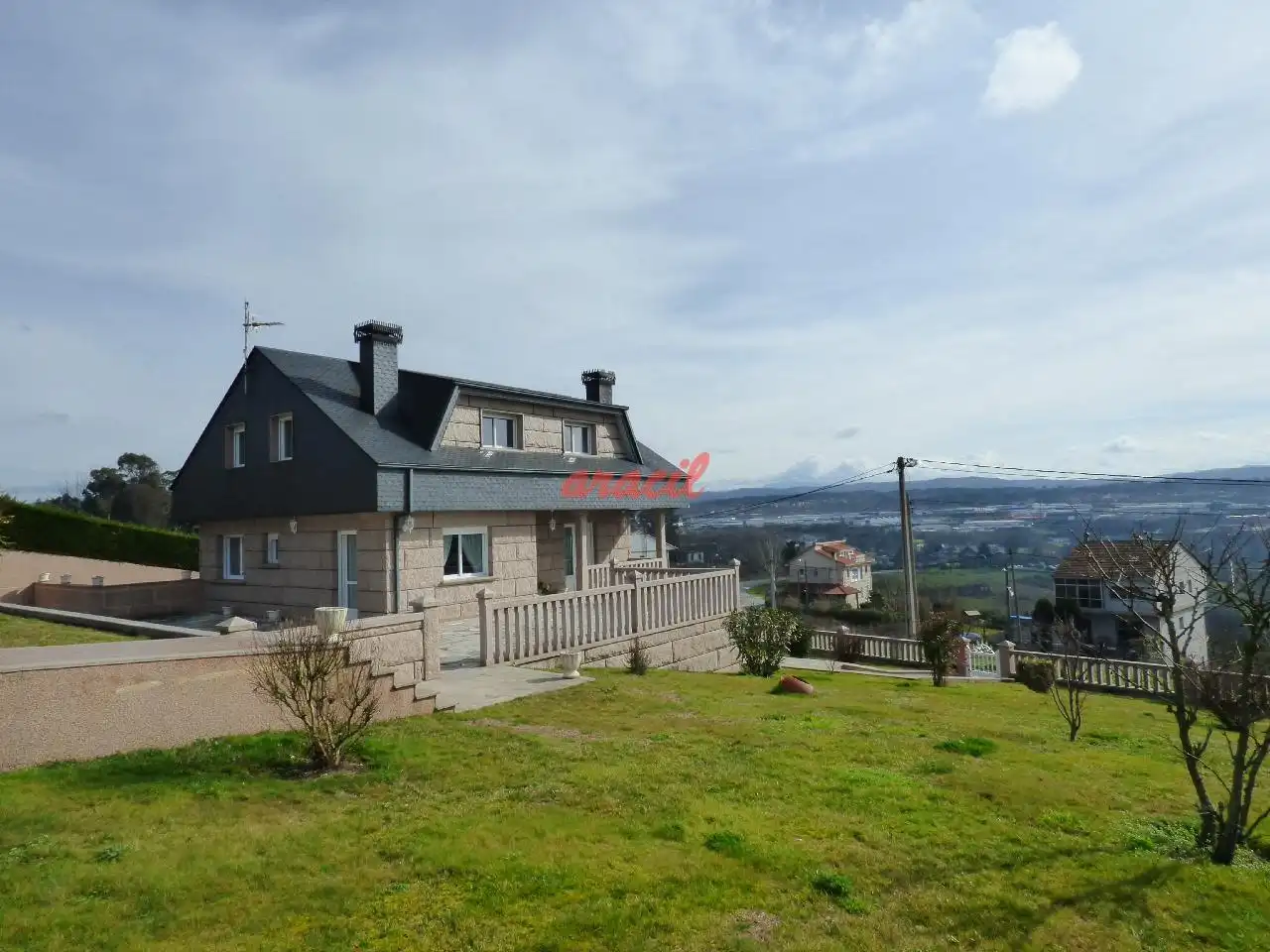 Vista exterior de Casa o xalet en venda en Ourense Capital  amb Calefacció, Jardí privat i Terrassa
