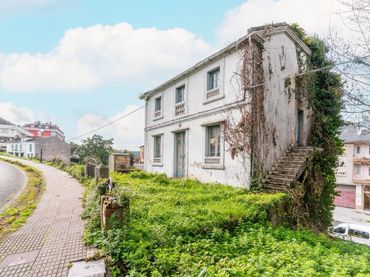 Casa en venda a Avenida PUERTO,DEL 1