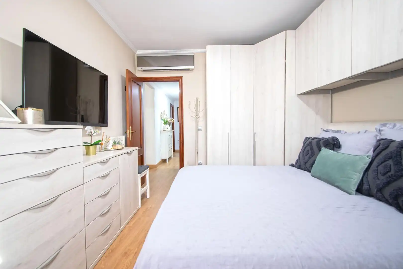 Bedroom of Flat for sale in Este - Alcosa- Torreblanca