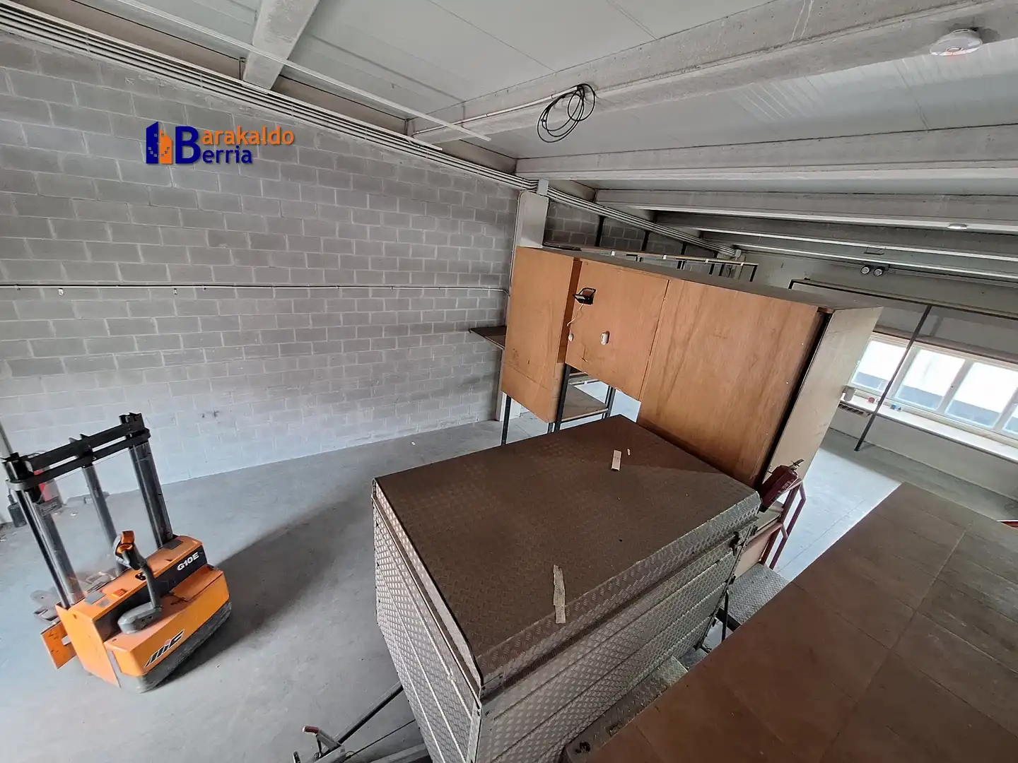 Nave industrial en venta en Santurtzi  con Alarma