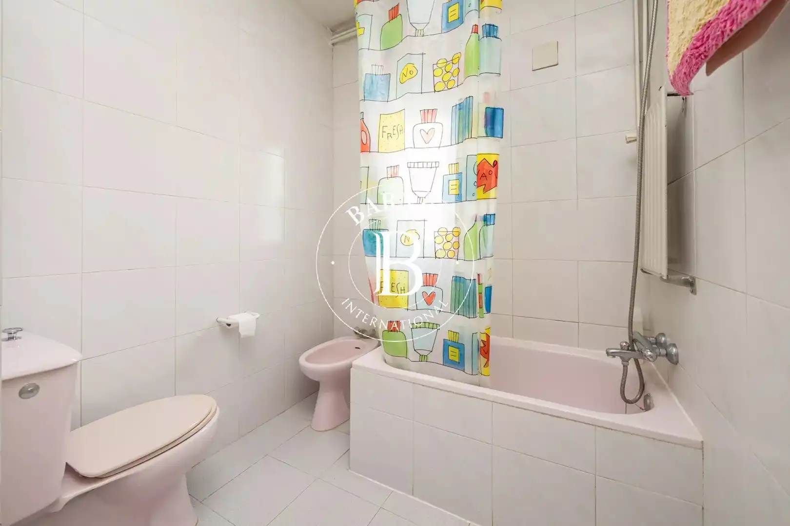 Baño de Casa o chalet en venta en Ribatejada con Aire acondicionado, Calefacción y Piscina