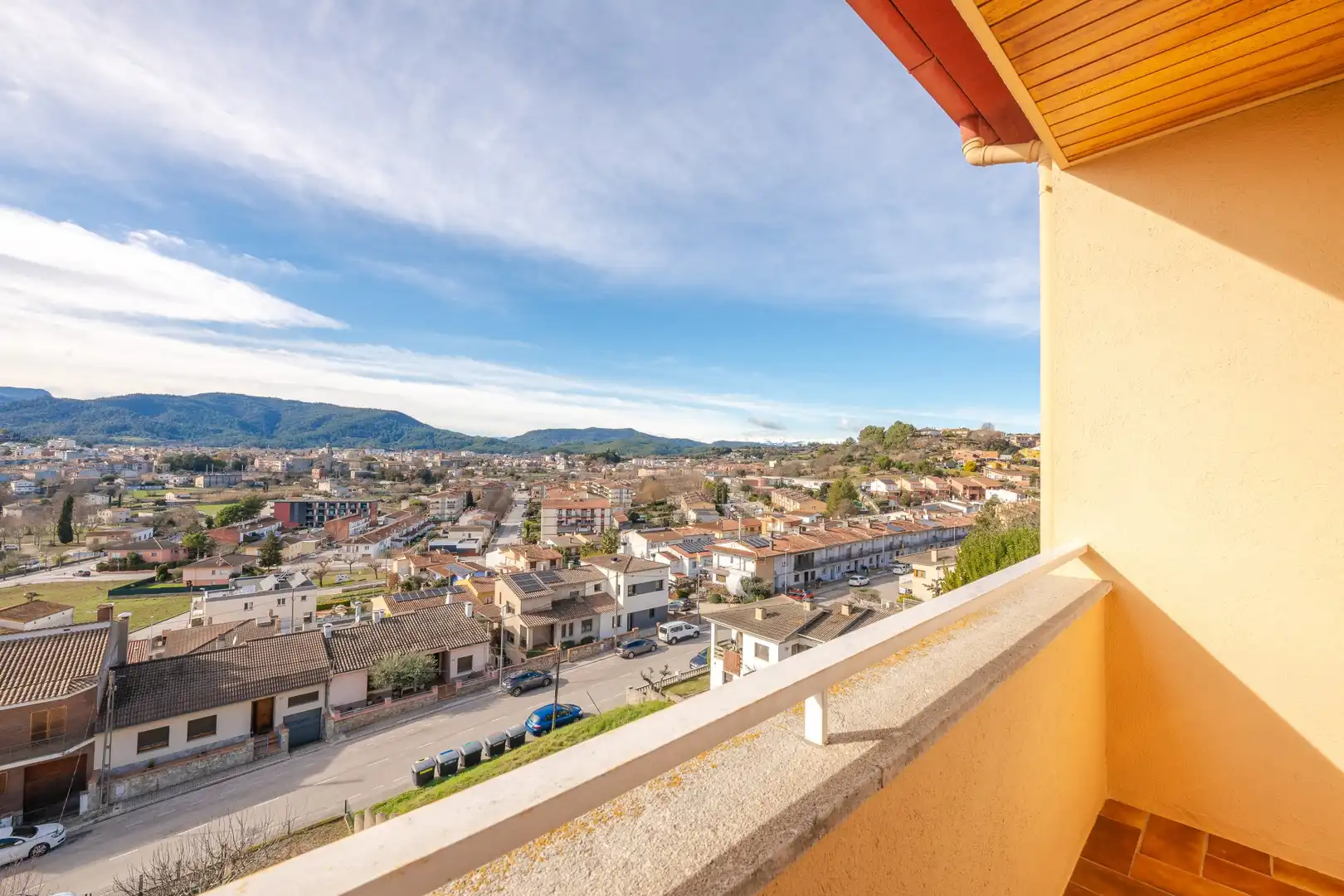 Vista exterior de Casa o chalet en venta en Banyoles con Terraza, Piscina y Balcón