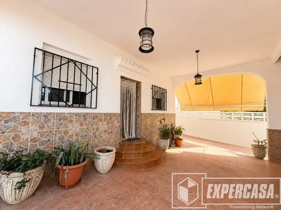 Casa o chalet en venta en Llíria con Aire acondicionado, Trastero y Piscina