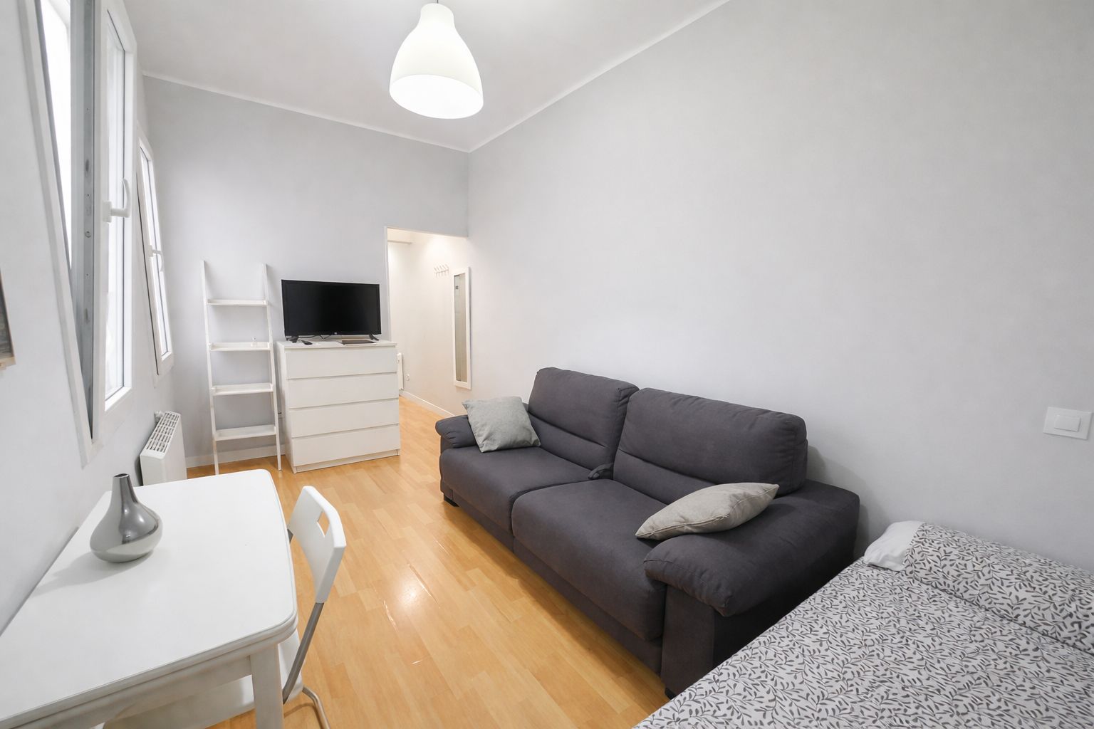 Wohnzimmer von Wohnung zur Miete in  Madrid Capital mit Heizung