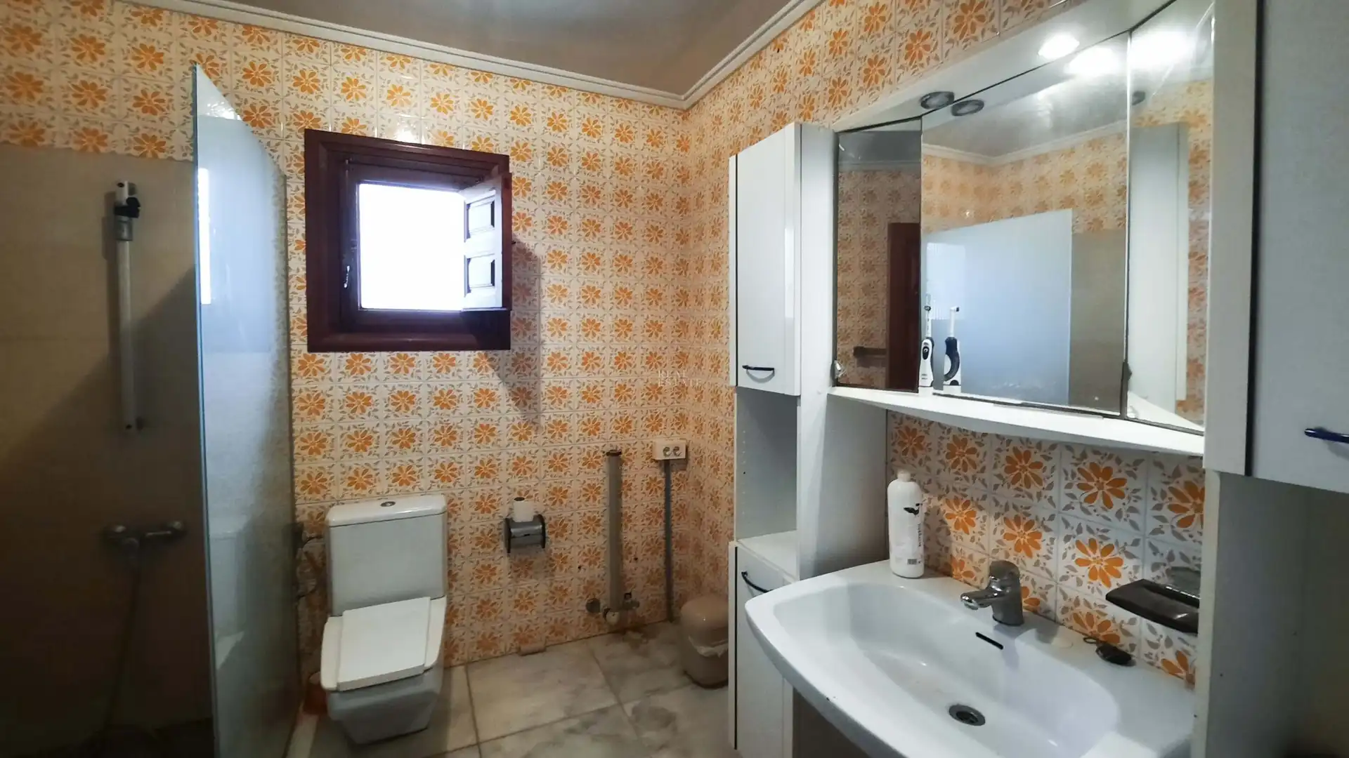 Bathroom of Houses for sale in Jávea / Xàbia  with Air Conditioner, Storage room and Swimming Pool