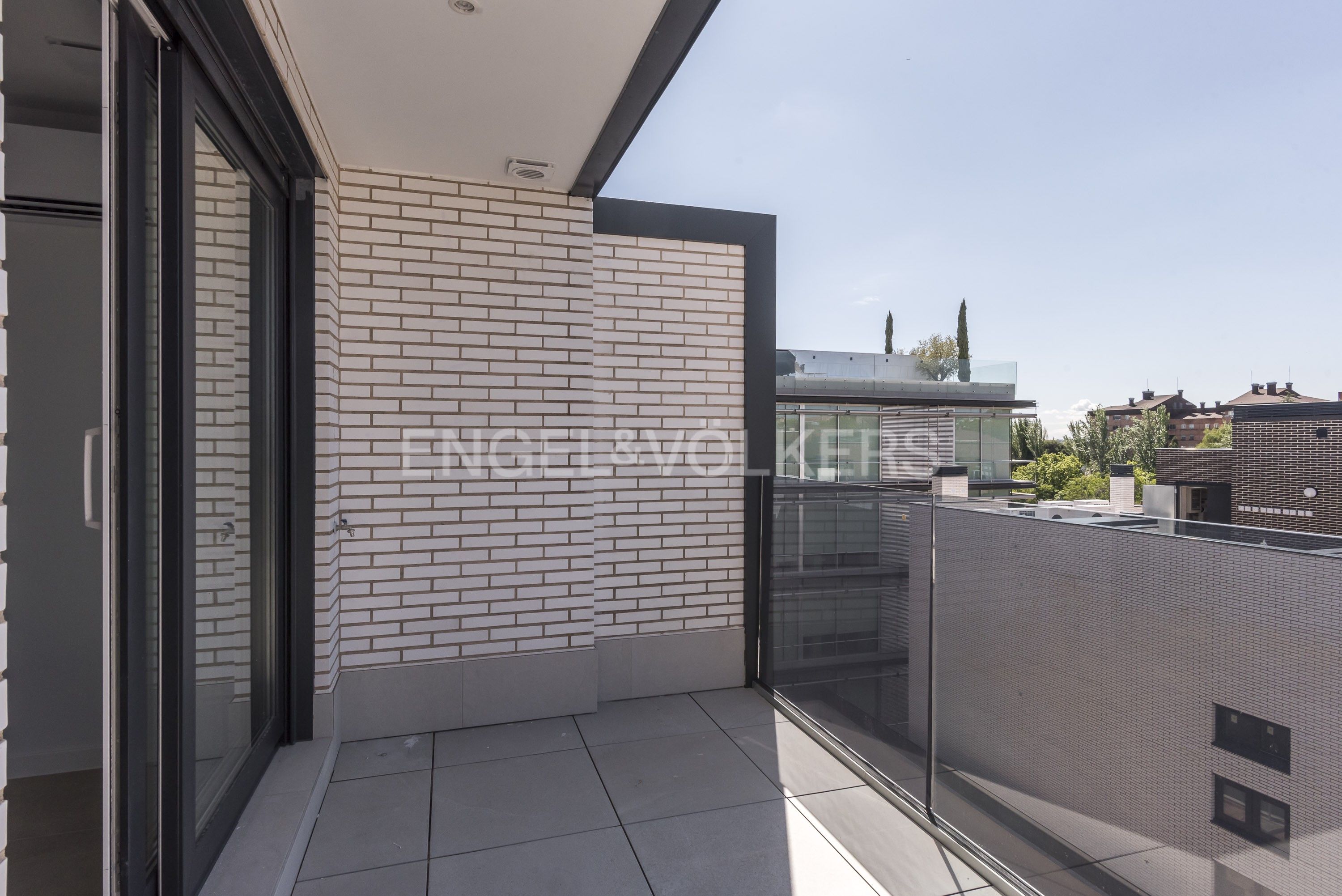 Terrassa de Apartament de lloguer en  Madrid Capital amb Aire condicionat, Calefacció i Terrassa