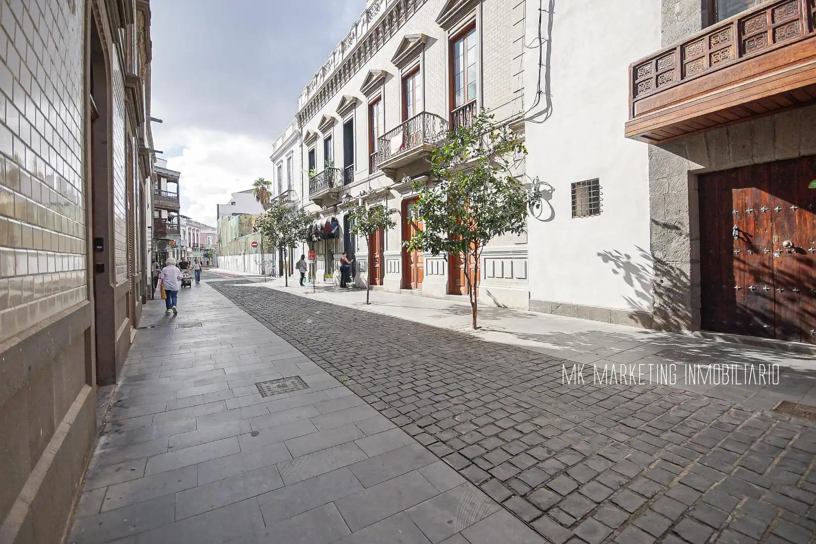 Vista exterior de Casa o xalet en venda en Las Palmas de Gran Canaria amb Terrassa i Balcó