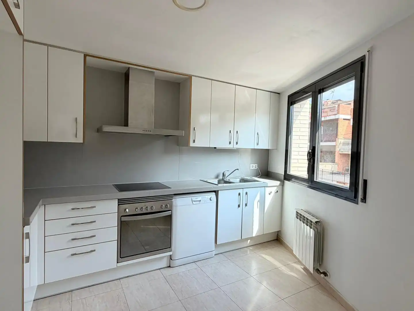 Cocina de Piso de alquiler en Igualada con Calefacción y Terraza