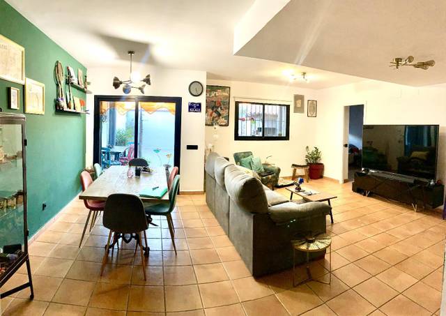 Casa-chalet en Venta en Benaguasil