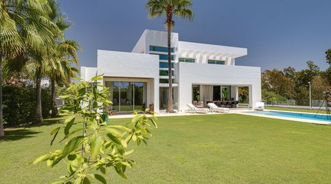 Casa perfectamente presentada en una posición privilegiada en una parcela plana, en la zona costera de Casasola, cerca de Guadalmi, imatge 3