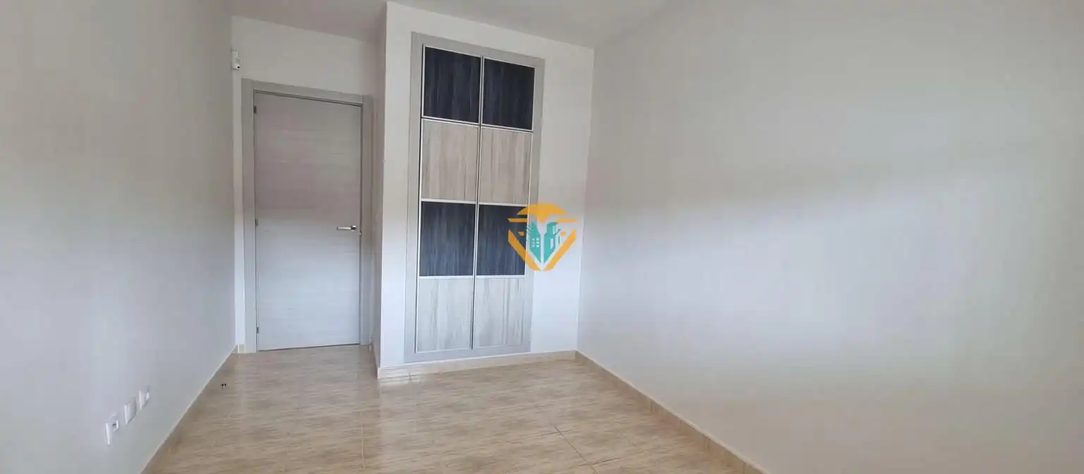 Casa aparellada amb piscina en venda a El Tossal - Bello Horizonte, imagen 19
