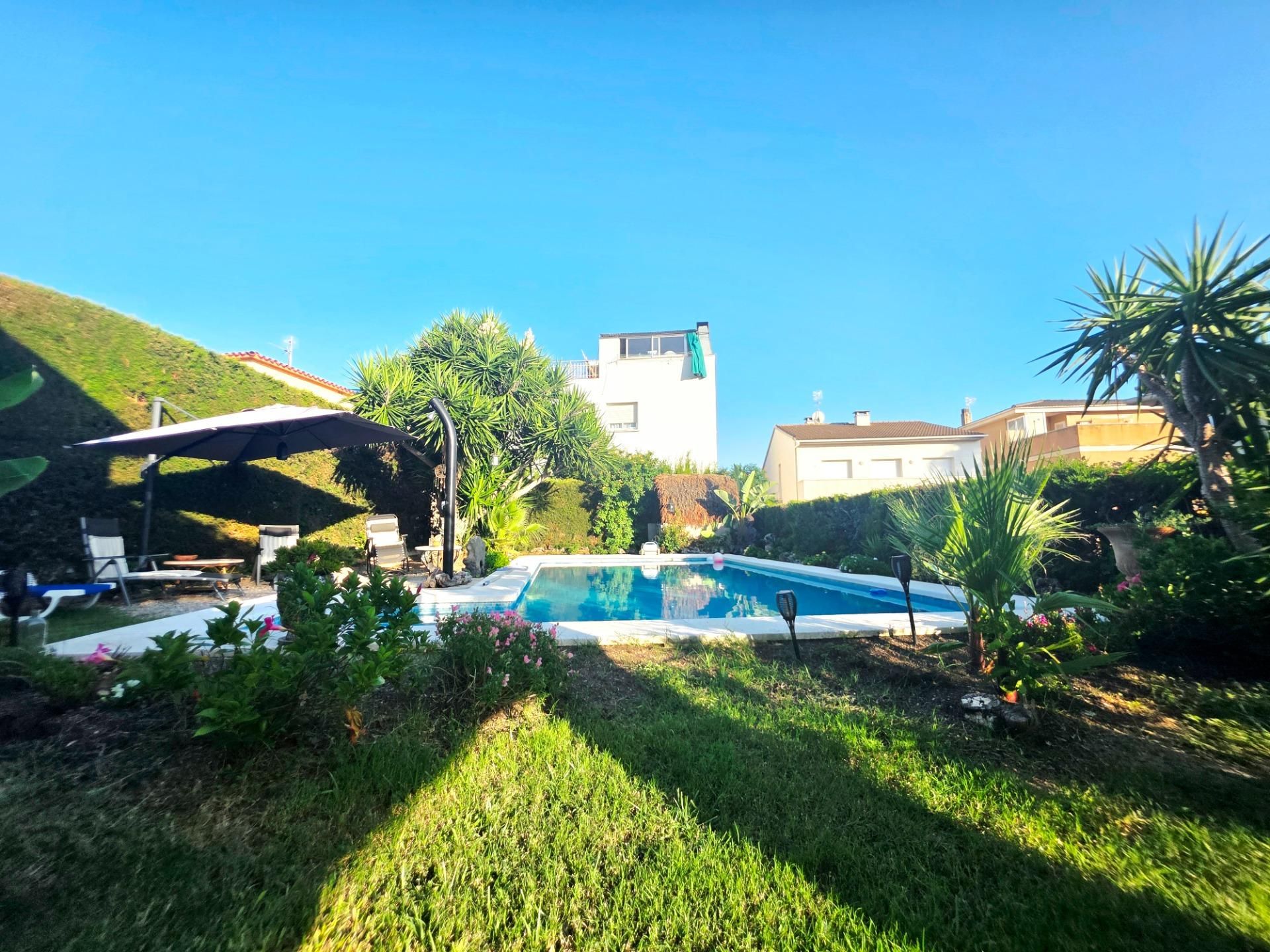 Jardí de Casa o xalet en venda en Calafell amb Jardí privat, Terrassa i Traster